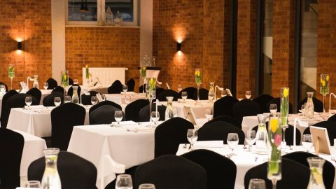 Sylwester 2017 w Hotelu Falcon! - Sylwestrowo.pl Sylwester 2017 w Hotelu Falcon! - Sylwester