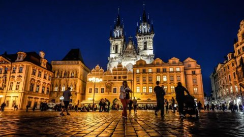 PRAGA Ekspress Sylwestrowy - Sylwestrowo.pl PRAGA Ekspress Sylwestrowy - Sylwester
