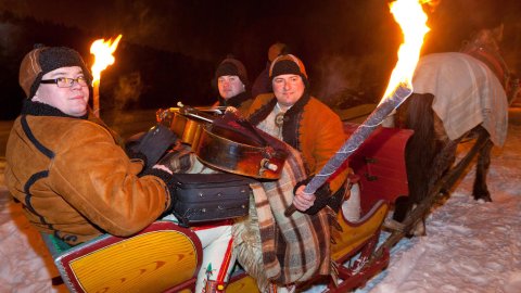 Kuligi SZCZYRK Boże Narodzenie 26,27,28,29,30.12.2019 - Sylwestrowo.pl Kuligi SZCZYRK Boże Narodzenie 26,27,28,29,30.12.2019 - Sylwester