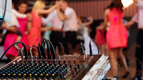 Kuligi świąteczne VIP z dyskoteką w stylu FOLK POLO 27,28,29.12.2019 Zawoja - Sylwestrowo.pl Kuligi świąteczne VIP z dyskoteką w stylu FOLK POLO 27,28,29.12.2019 Zawoja - Sylwester