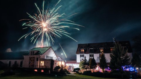 Sylwester z balem "Dadaj - Smaki Europy" | Hotel Star-Dadaj Resort & SPA-Pakiet - Sylwestrowo.pl Sylwester z balem "Dadaj - Smaki Europy" | Hotel Star-Dadaj Resort & SPA-Pakiet - Sylwester