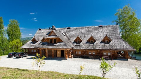 Extra Sylwester w Bieszczadach - narty, góry i jeziora - Sylwestrowo.pl Extra Sylwester w Bieszczadach - narty, góry i jeziora - Sylwester