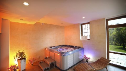 Bal w Krainie Śniegu, relaks w jacuzzi, widok na góry, szusowanie w Zieleńcu - Sylwestrowo.pl Bal w Krainie Śniegu, relaks w jacuzzi, widok na góry, szusowanie w Zieleńcu - Sylwester