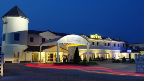 Sylwester 2019/2020 w SPA Hotel Gloria - Sylwestrowo.pl Sylwester 2019/2020 w SPA Hotel Gloria - Sylwester