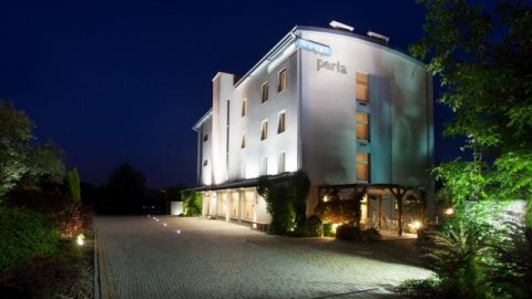 Kolacja sylwestrowa w Hotelu Perła *** - Sylwestrowo.pl Kolacja sylwestrowa w Hotelu Perła *** - Sylwester