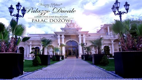 Pałac na Wodzie hotelu Venecia Palace - Sylwestrowo.pl Pałac na Wodzie hotelu Venecia Palace - Sylwester