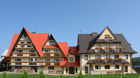 SYLWESTER POD GIEWONTEM (kulig + pobyt) - Sylwestrowo.pl SYLWESTER POD GIEWONTEM (kulig + pobyt) - Sylwester