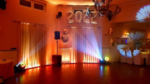 SYLWESTER 2022/2023 w Willi Pod Starym Dębemmm - Sylwestrowo.pl SYLWESTER 2022/2023 w Willi Pod Starym Dębemmm - Sylwester