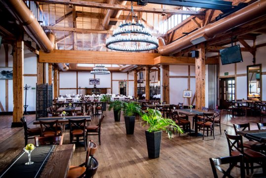 Restauracja Retro Trzy Korony ***