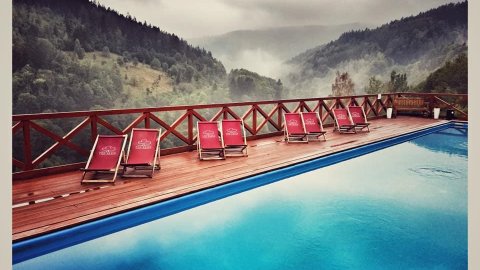 Relaks w bali z widokiem na góry, szusowanie w Zieleńcu - Sylwester.pl Relaks w bali z widokiem na góry, szusowanie w Zieleńcu - Sylwester