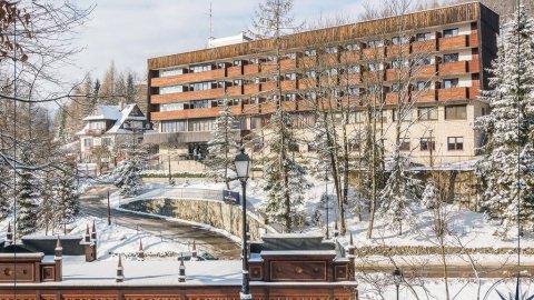 hotele*** Szczawnica, Szczyrk - zespół muzyczny, wyżywienie, kulig - Sylwester