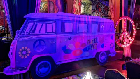 Flower Power Sylwester 70's - Sylwester.pl Flower Power Sylwester 70's - Sylwester