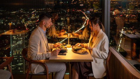 Kolacja sylwestrowa powyżej chmur - HighGarden Rooftop Lounge - Sylwester