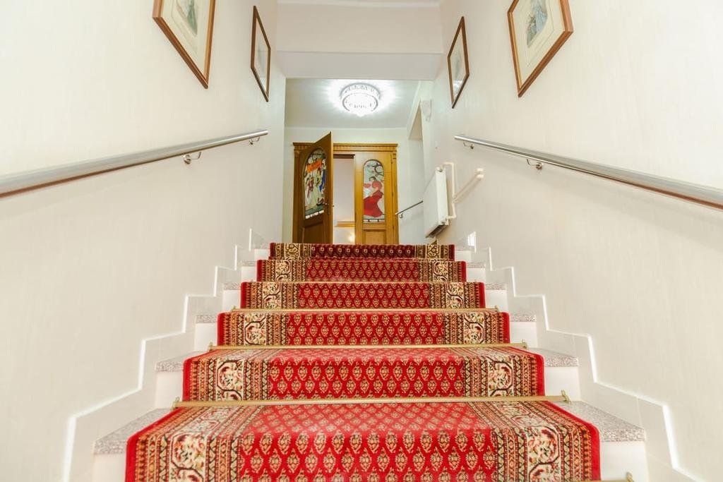 Sylwester 2025/26 Wspaniała zabawa z DJ'em do białego rana!