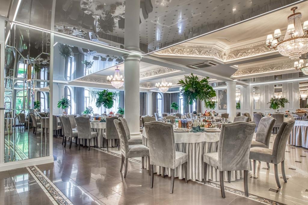 Bal Sylwestrowy w Białym Domu w Paniówkach pod Katowicami