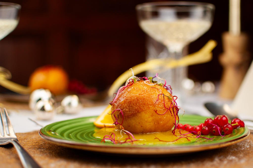 Arancini z gorgonzolą w kremowym sosie pomarańczowym