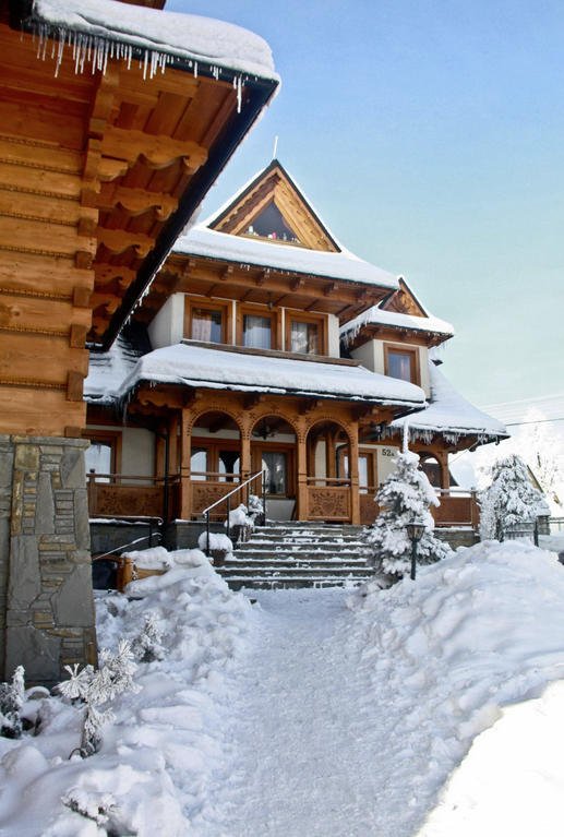 Nocleg z wyżywieniem tuż przy stoku narciarskim, idealny dla rodzin z dziećmi 