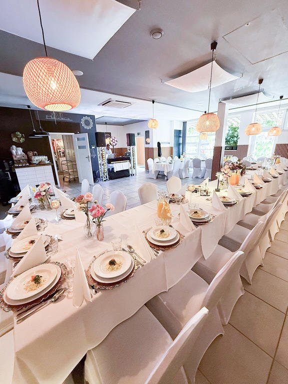 Duży Pokój - Sylwestrowa noc smaku, muzyki i celebracji