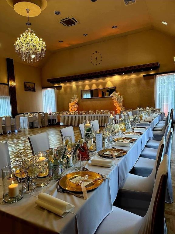 BAL SYLWESTROWY MŁODYCH- KRAKÓW (WIEK 18-36)